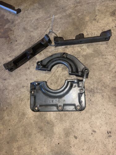 IH FARMALL 340 ROW CROP OIL SEAL RETAINER UPPER AND LOWER