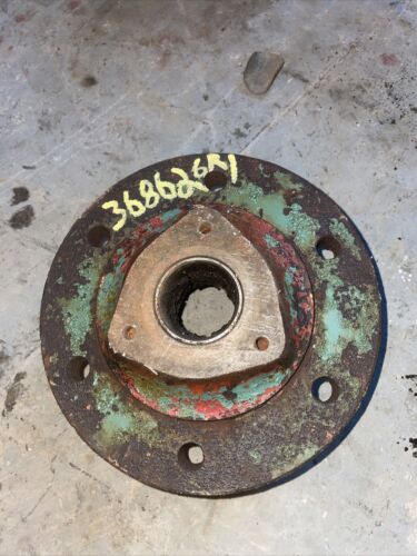 Farmall International Harvester 240 340 330 404 444 Front Axel Hub