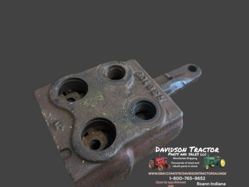 John Deere RH Breakaway Coupler R39109