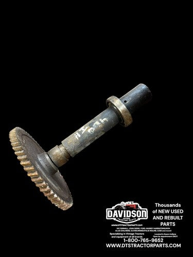 Farmall 460 RC IH tractor PTO Power Take Off input drive shaft w/ drive gear