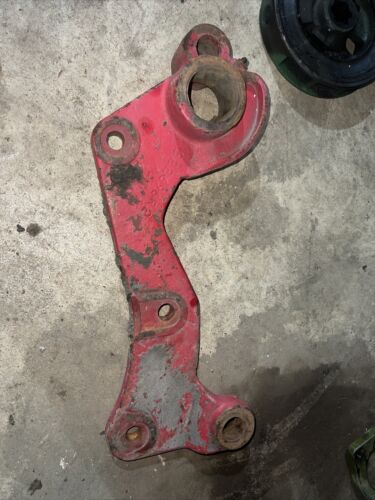 Farmall IH 450 560 tractor fasthitch 2pt hitch Right brace bracket 522696-R2