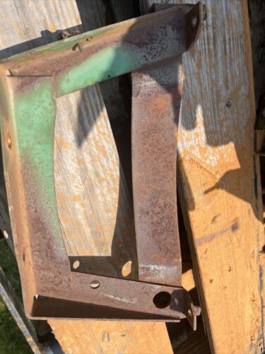 John Deere JD 40 T 40T tractor gas tank mounting brace bracket