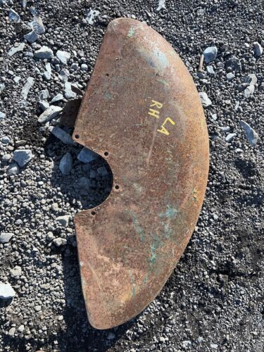USED JOHN DEERE LA TRACTOR RH FENDER AL2772R