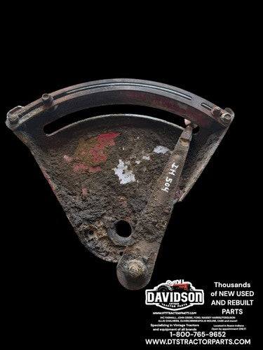 International Farmall 504 Utility Tractor Hydraulic Handle Guide 3pt hitch