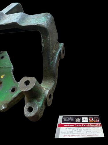 JOHN DEERE 4020 STEERING VALVE BRACKET L.H. AR32596 R33967R
