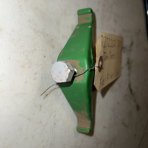 John Deere 27225R Fuel Filter Clamp (#104