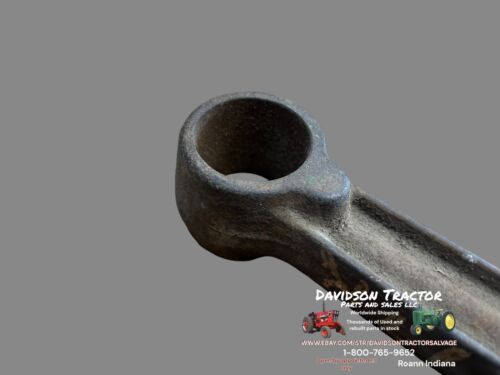 USED JOHN DEERE B TRACTOR ENGINE PISTION CONNECTING ROD PAIR B1770R