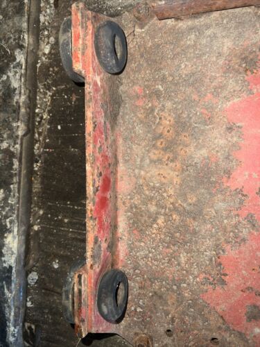 Fender Bracket Channel Style - Farmall International 966 1466 766 1066
