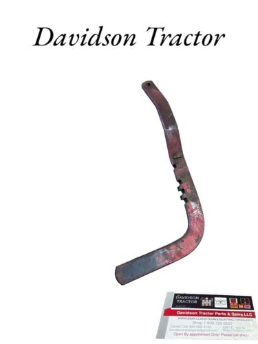 IHC Farmall 300 Utility Fast Hitch Adjustment Bracket