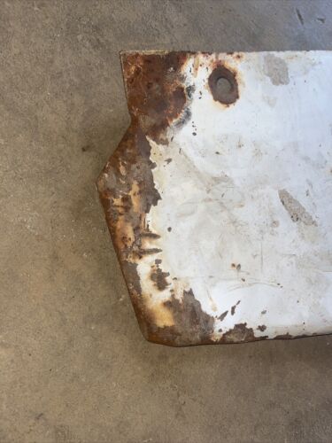 IH 444 2424 2444 ++ Radiator side panel Left