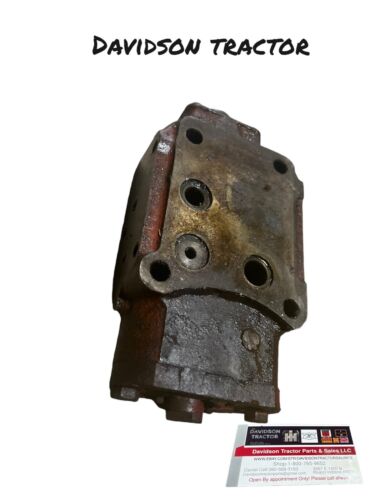 IHC Farmall Hydraulic Block Antique Tractor