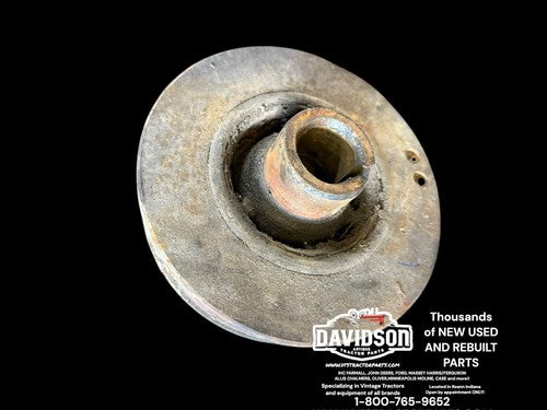 IHC Farmall 656 Utility Front Crankshaft Pulley 702136-C1 Antique Tractor