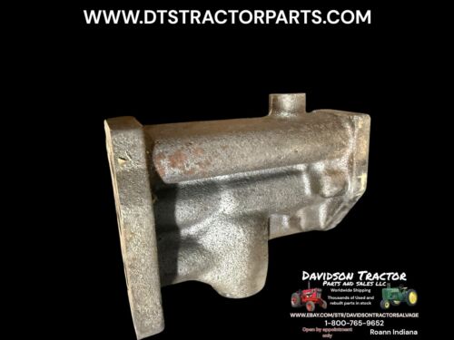 1957 John Deere 620 Tractor Rockshaft Hydraulic Valve Housing F2760R F2606R