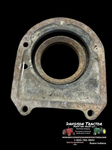 JOHN DEERE B. ENGINE CRANKSHAFT COVER B131R Antique Tractor