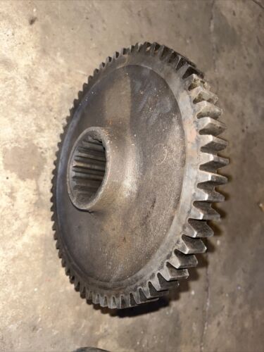 Farmall IH Constant Mesh drive gear Tractor 360567R1 350 Utility 360567 R1