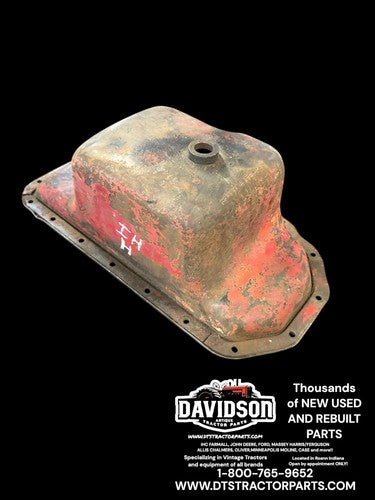 IHC Farmall H Oil Pan Antique Tractor Nice One!