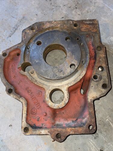 IH Farmall 381462R1 PTO Housing