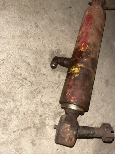 International Farmall 444 IH tractor Right powersteering power steering cylinder