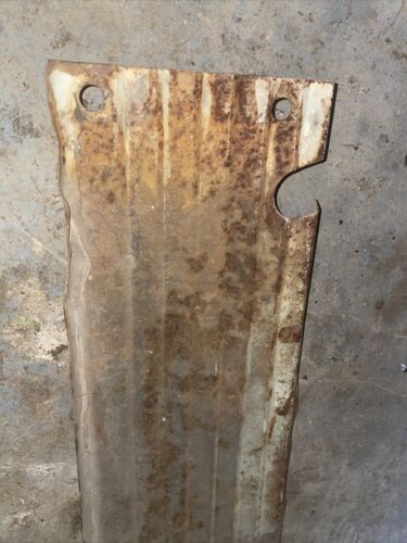 Farmall 460 560 RC Tractor Original IHC IH white hood Left Rear side cover panel