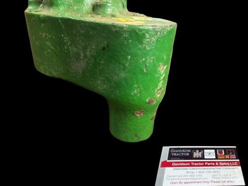 Unstyled John Deere B tractor  JD AB327 oil bath precleaner assembly Top Housing