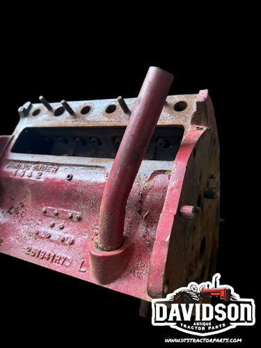Farmall cub IH cast Engine block 251341R2 Antique Tractor