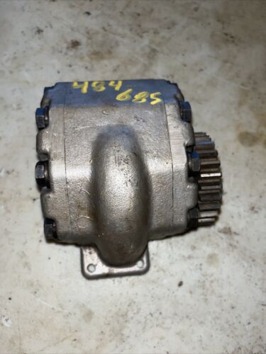 Pump 406763R91 fits Case 464 484 485 495 574 584 585 595 595XL 674 684 685 685XL