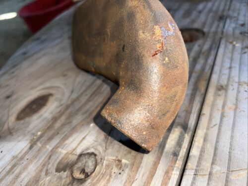 Farmall 400 450 Lower water pipe