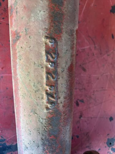 Farmall 350 narrow front pedestal