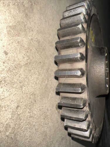 Farmall M IH Tractor top upper transmission 1st drive 44T gear 56533D