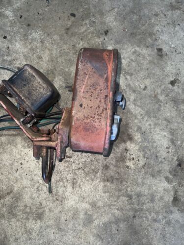 McCormick W9 WD9 Standard Wheetland Tractor Amp Box W/bracket Antique Tractor