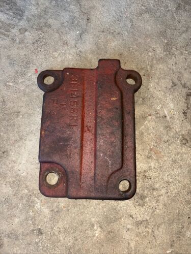 Farmall 400 450 tractor IH hydraulic block valve behind dash cover