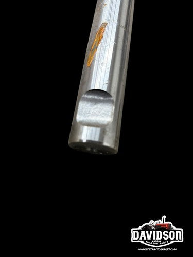 Left Hand Spindle D4NN3106A Ford 4600 4610 2310 2810 2910 3600 3610 3910 4100