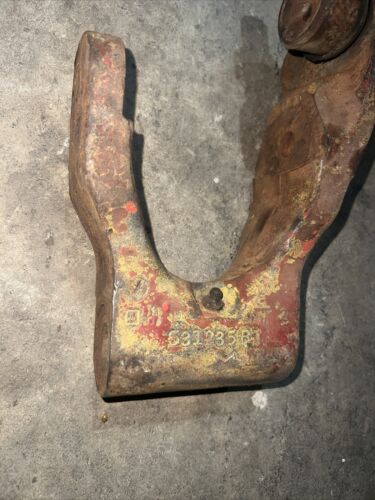 Center Steering Arm IH International 531235R1 USED