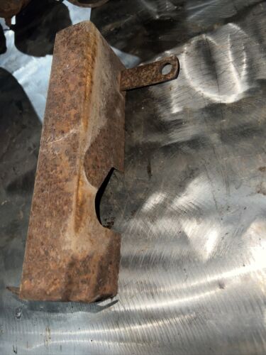Farmall 400 450 IH tractor hydraulic line cover panel
