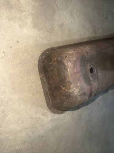 Allis Chalmers B or C Tractor ; Valve Cover