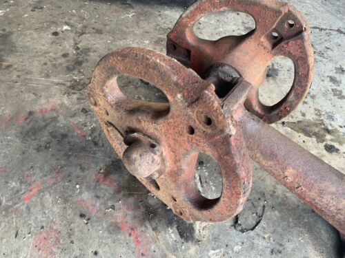 Farmall IH B BN tractor main front end pedestal + hubs - cap 3 bolt style hub