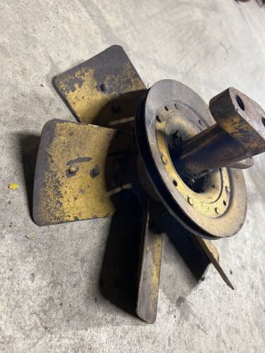 International Cub 154 low boy IH Tractor engine motor fan assembly w/ pulley