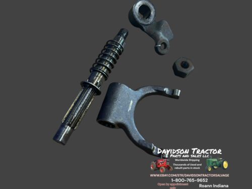 USED CLUTCH OPERATING FORK SHAFT ASSEMBLY FOR JOHN DEERE H TRACTOR H353R