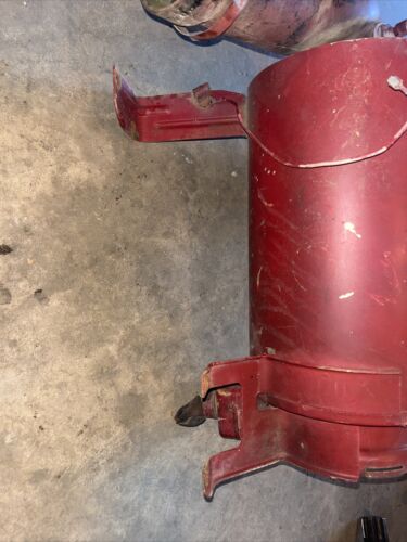 International Farmall 856 Air cleaner Assembly Antique tractor