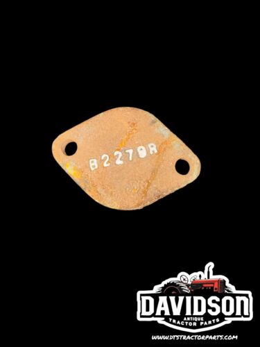 John Deere Late Model B styled tractor cam shaft cap Part #B2279R