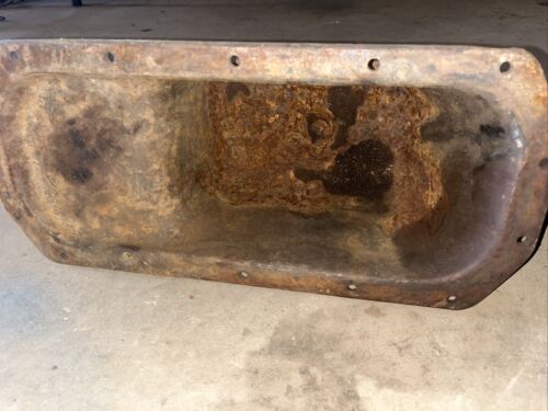 IH 444 2444 2424 Diesel Oil Pan Dented