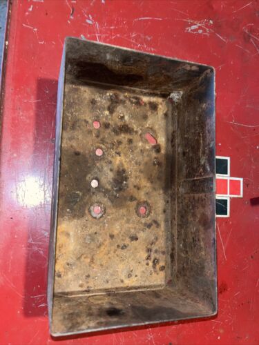 IH Farmall INTERNATIONAL 300 350 400 450 TOOLBOX ON TOP OF TORQUE  GOOD SHAPE