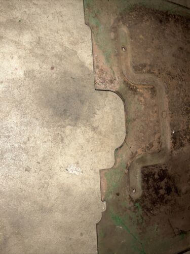 John Deere 3010 Diesel Floor Platform