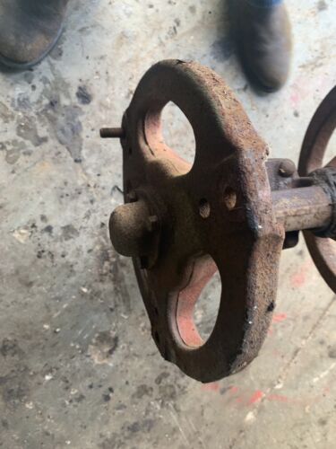 Farmall IH B BN tractor main front end pedestal + hubs - cap 3 bolt style hub