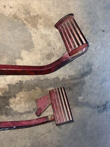 International Harvester 1586 Brake Pedal Assembly Tractor