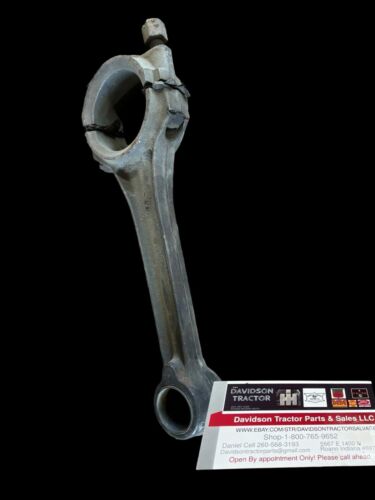 USED JOHN DEERE B TRACTOR ENGINE PISTION CONNECTING ROD B1770R