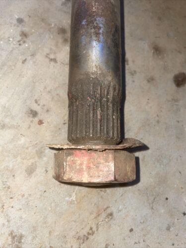 IH Farmall 966 1066 Front spindle w/hub Antique tractor