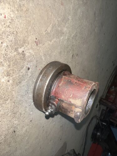 USED CLUTCH RELEASE SLEEVE FOR FARMALL A TRACTOR #6116D