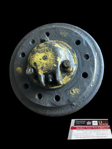 John Deere B heavy duty front hub B2379R Antique Tractor