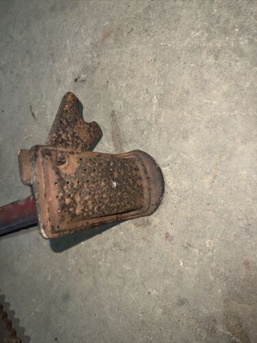 McCormick W9 WD9 right brake Pedal Antique Tractor I9